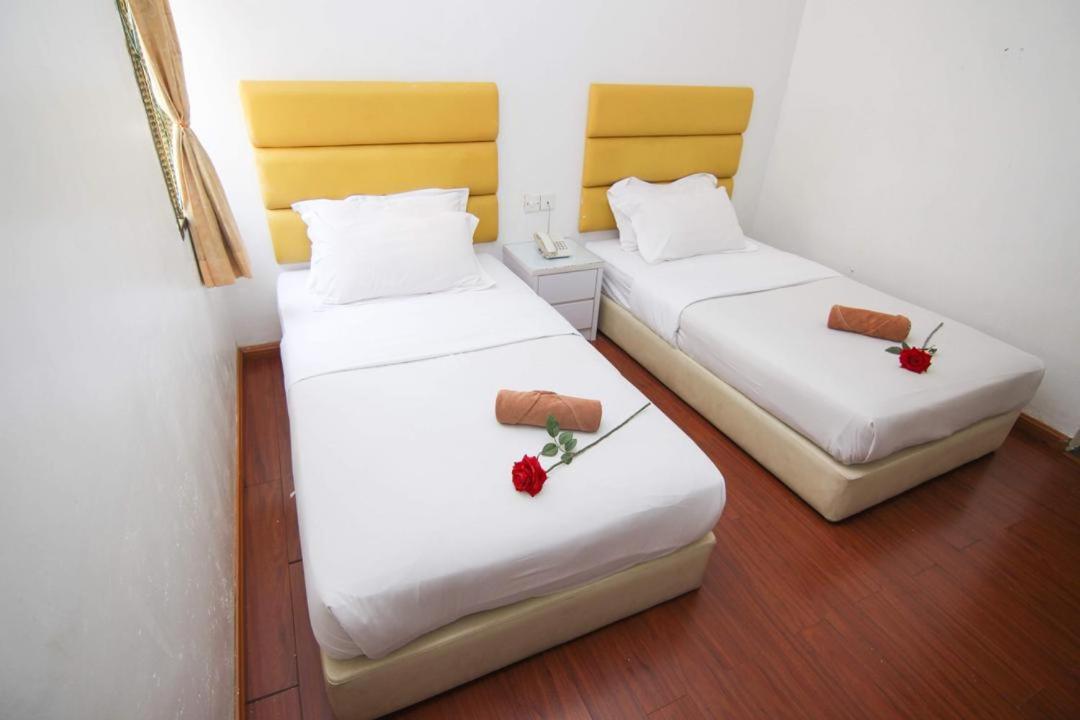 Rose Cottage Hotel Bandar Seri Alam Johor Bahru Extérieur photo